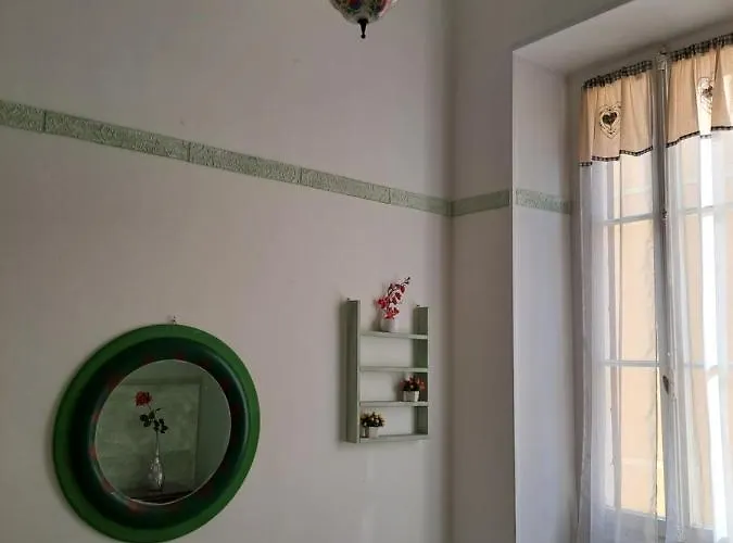 Privata Vicino Al Teatro Ariston Habitación en casa particular *